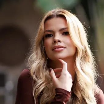 Dra. Lara Andrade